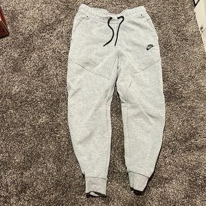 Grey nike tech sweatpants